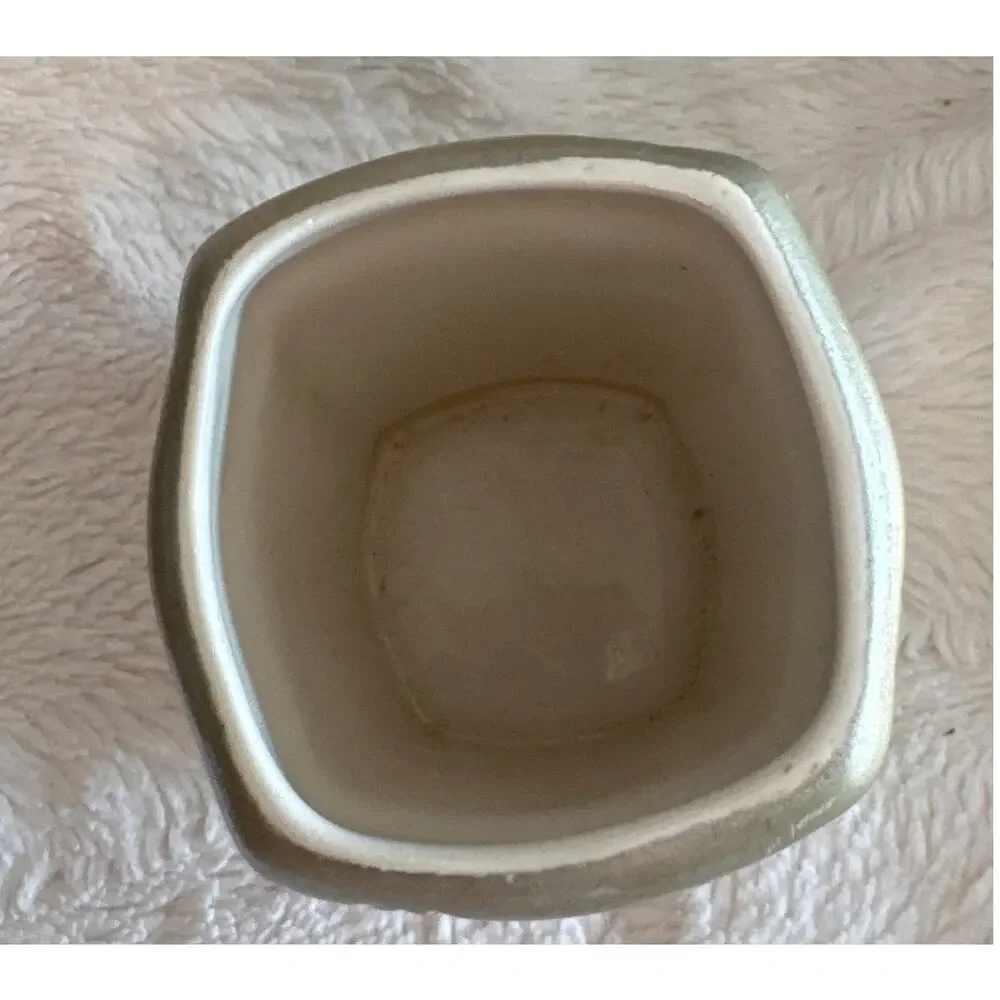 Croscill Asian Floral Bath Tumbler Toothbrush Holder Beige Ceramic
